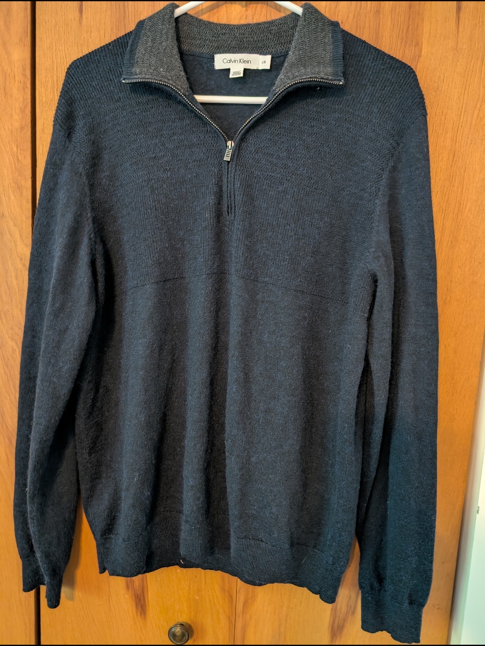 Calvin Klein Men's Dark Navy Quarter-Zip Sweater Size Large